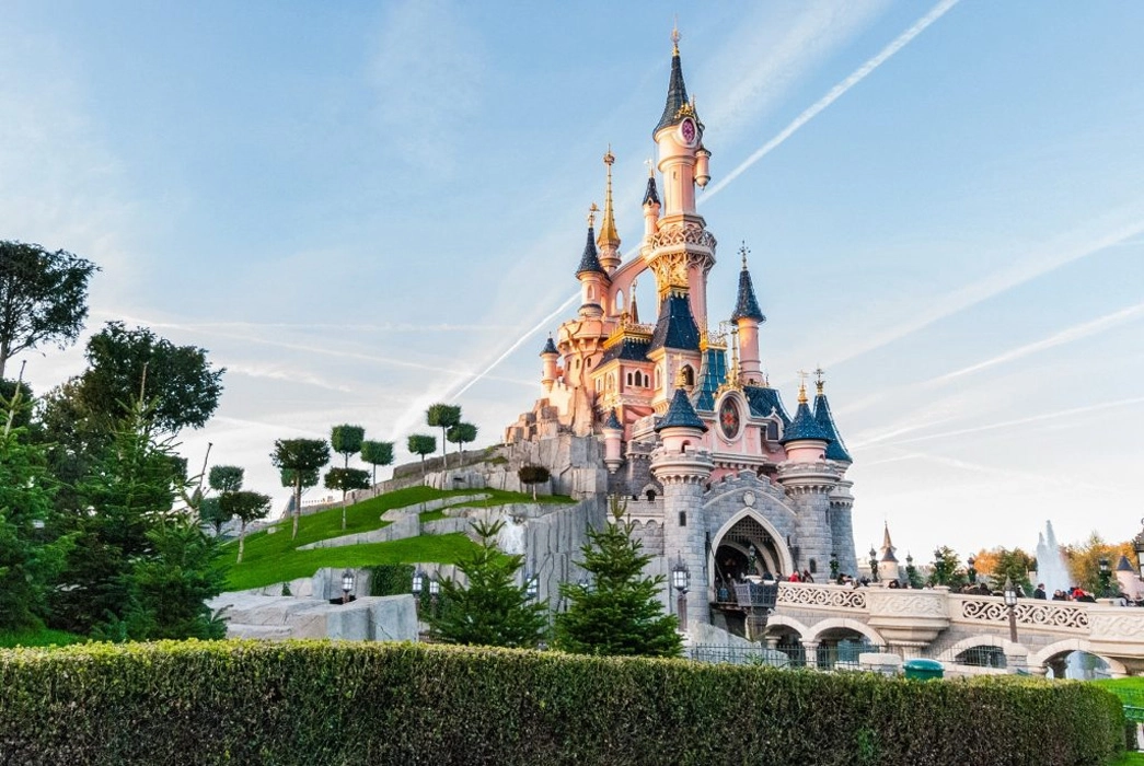 İstanbul Hareketli Paris & Disneyland Turları